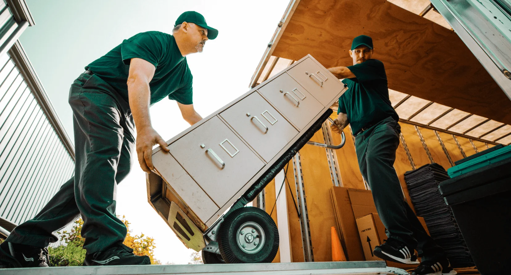 How To Choose The Best Commercial Movers In Langley