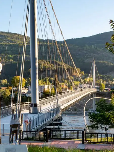 Long Distance Moving Trail BC